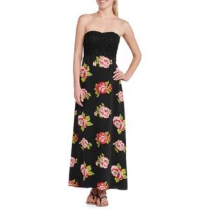 Strapless maxi